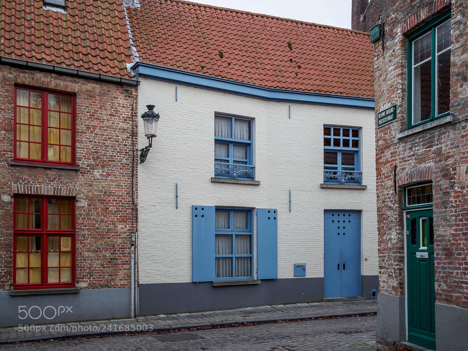 Olympus OM-D E-M10 II sample photo. Exploring bruges photography