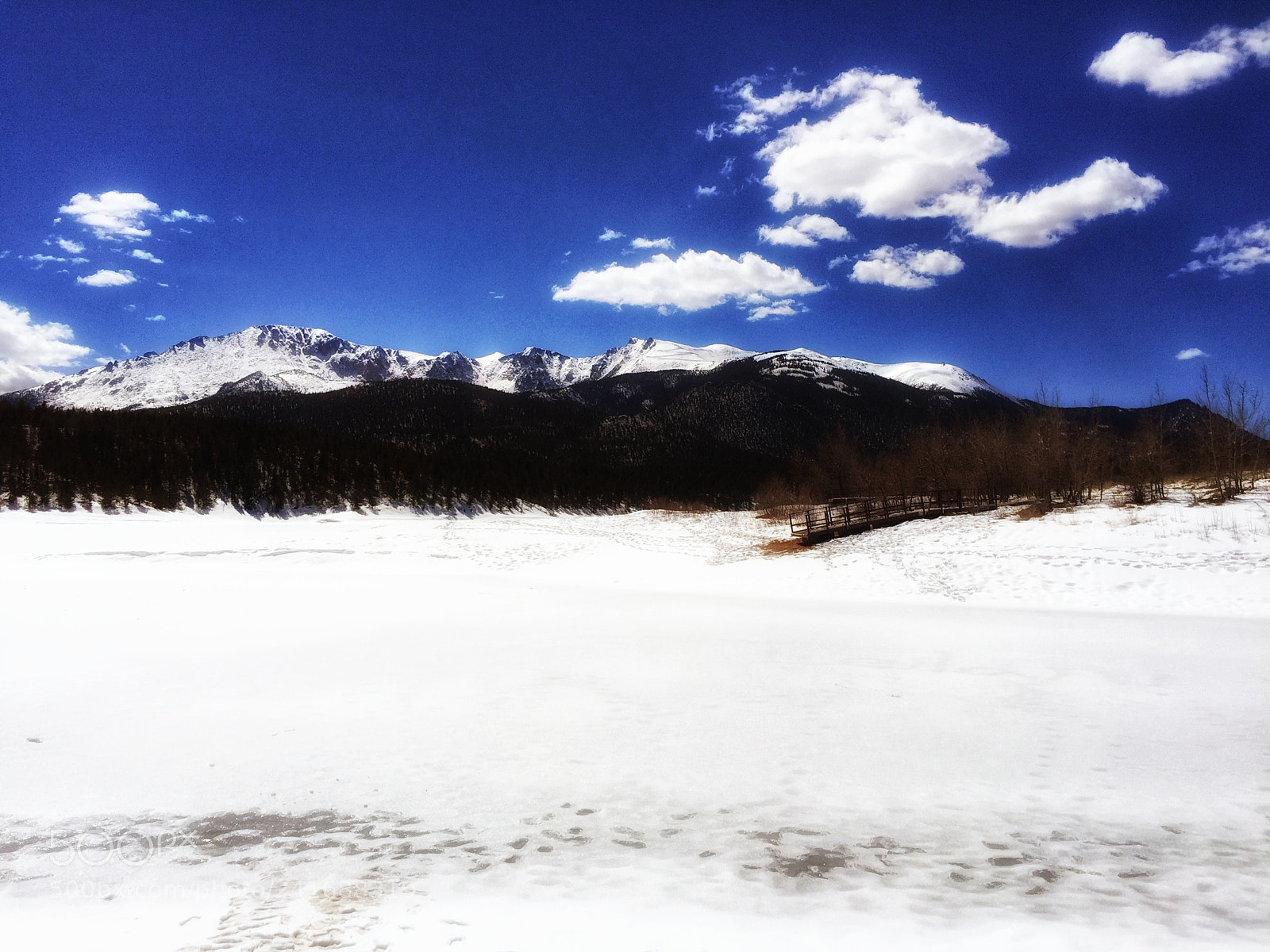 Apple iPhone 6 Plus sample photo. Peak photography