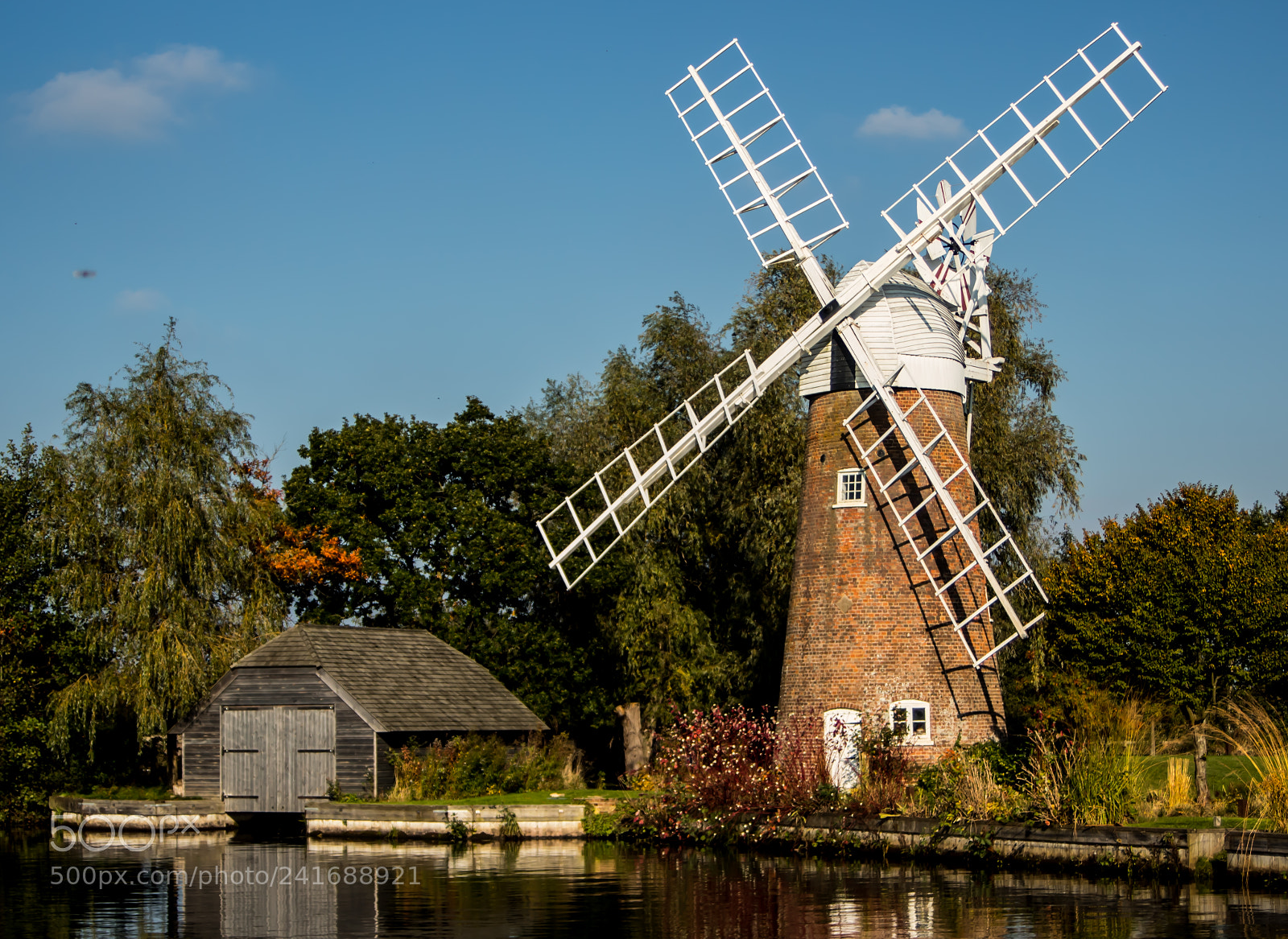 Canon EOS 1300D (EOS Rebel T6 / EOS Kiss X80) sample photo. Northfolk broads photography