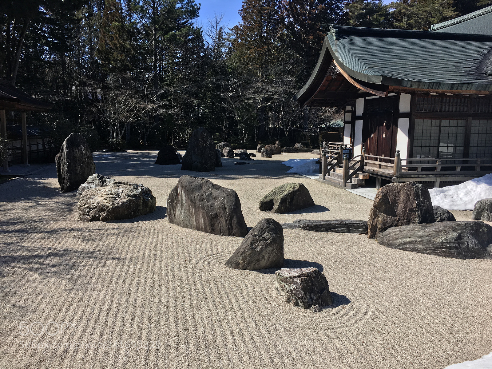 Apple iPhone 6s sample photo. Kongobu-ji photography