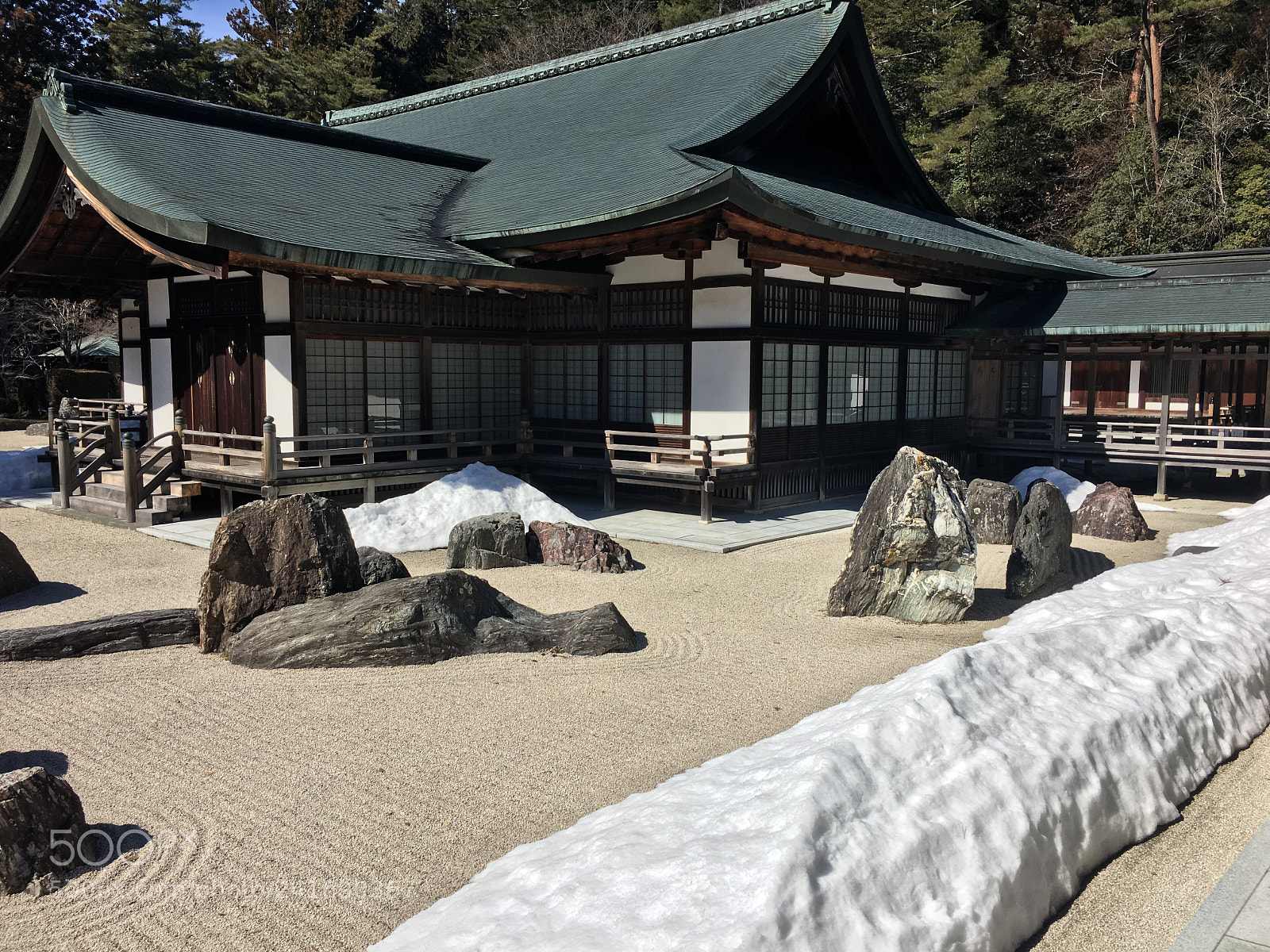 Apple iPhone 6s sample photo. Kongobu-ji photography