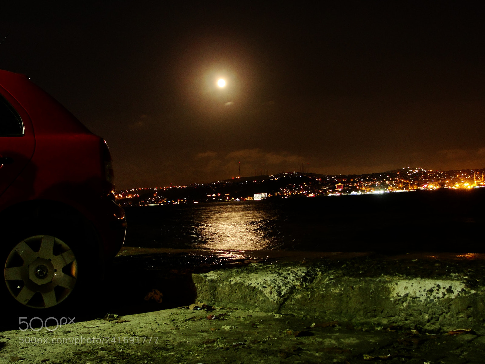 Sony Cyber-shot DSC-H20 sample photo. Moonlight at the bosphorus photography