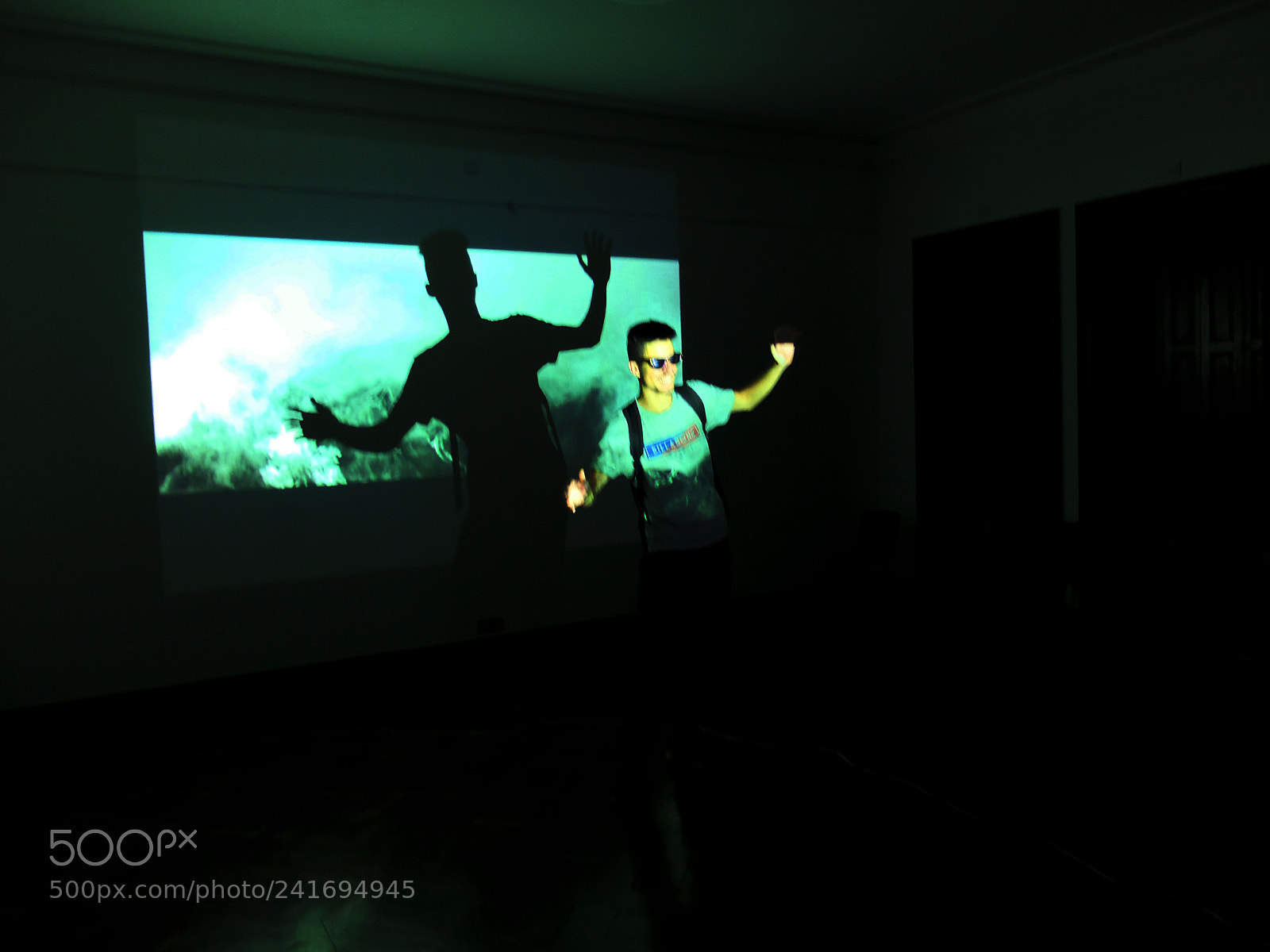 Fujifilm X20 sample photo. Dancing with light... photography