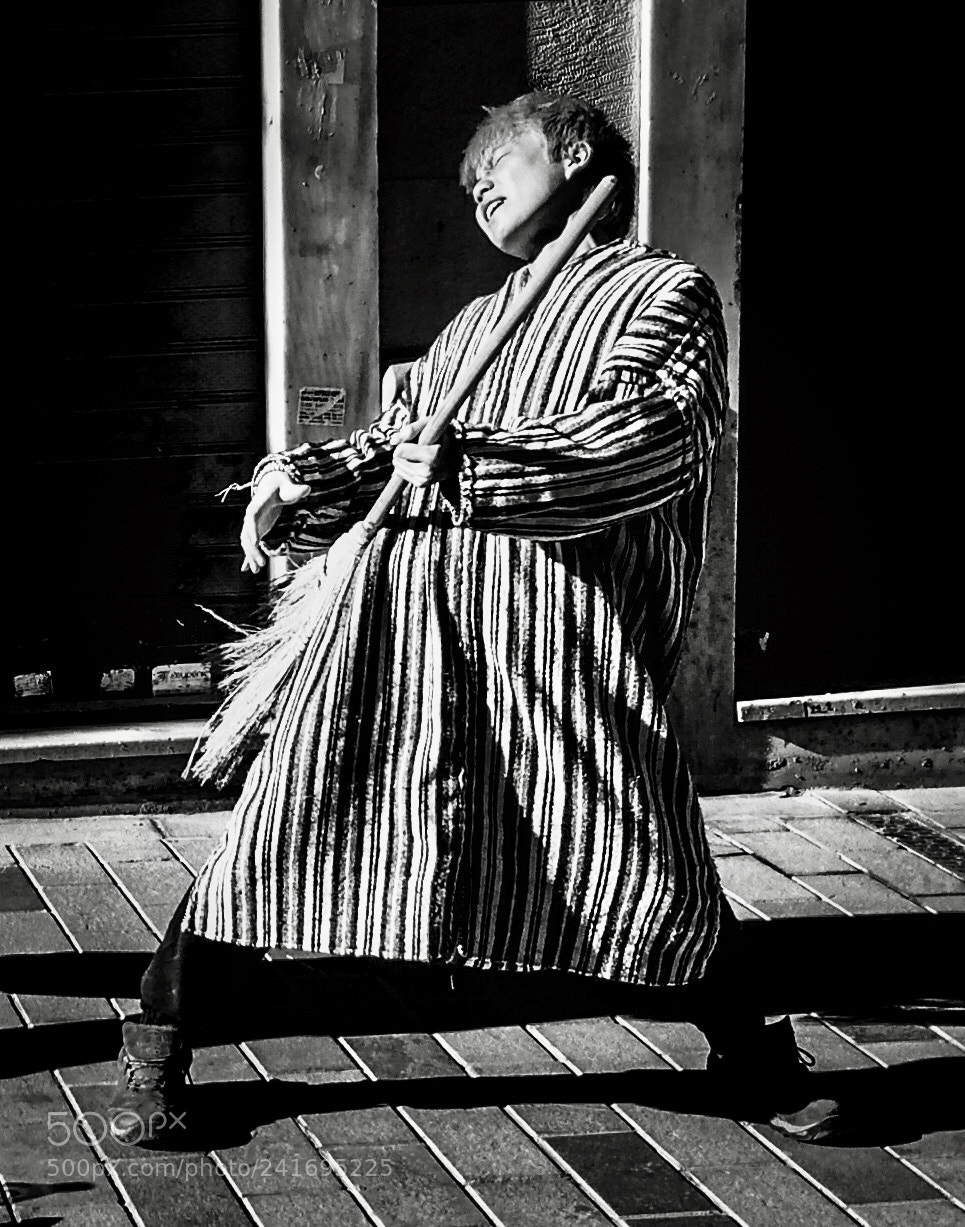 Apple iPhone 5s sample photo. Broomsticks photography