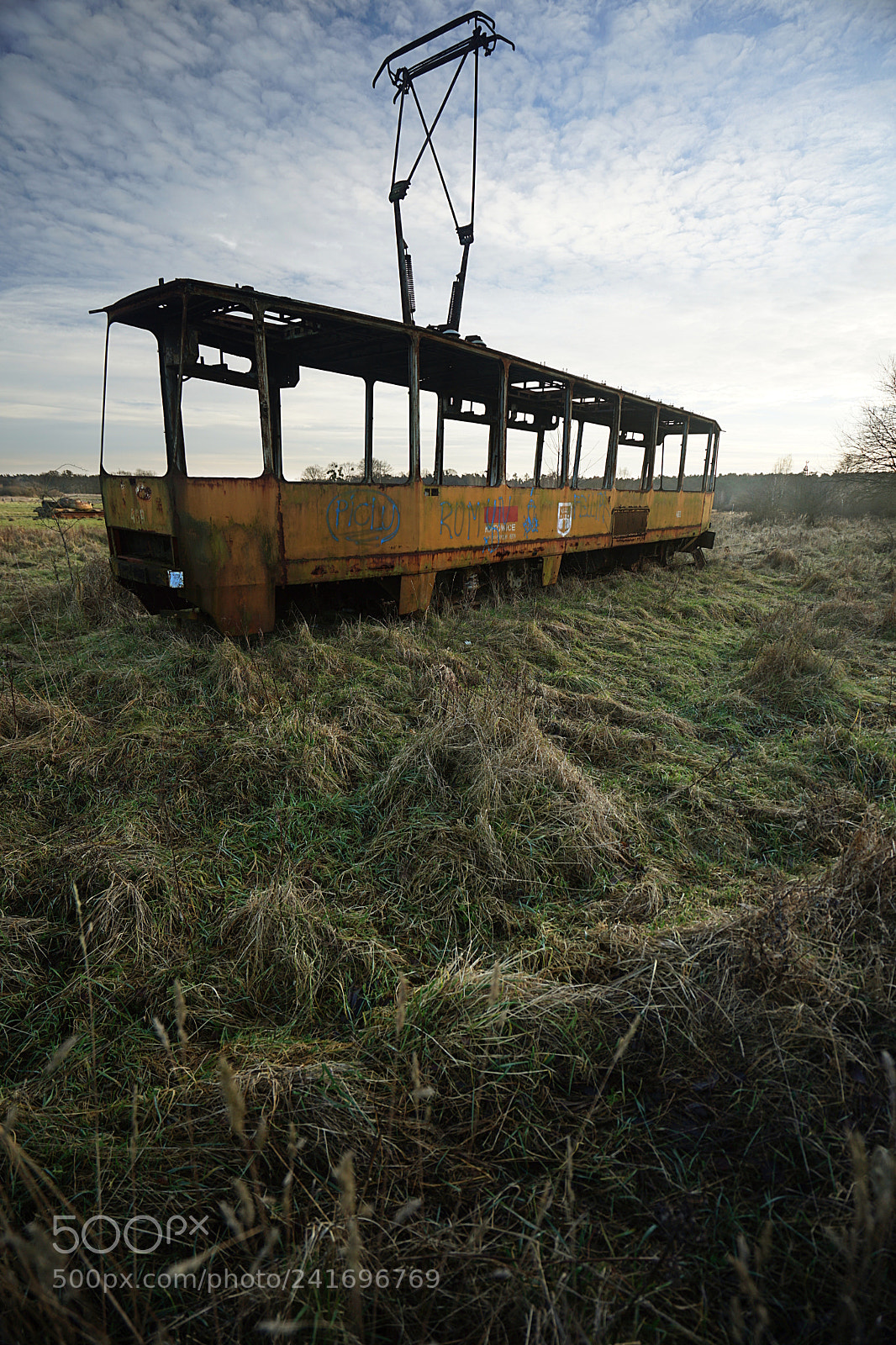 Sony a7 II sample photo. Abandoned wagon photography