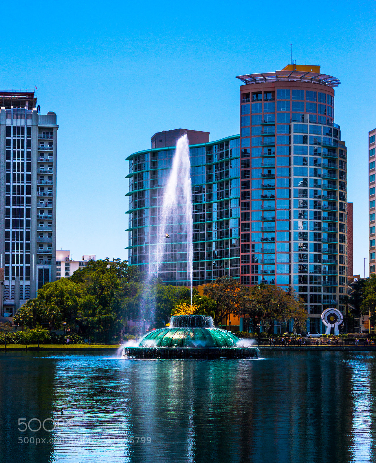 Canon EOS 550D (EOS Rebel T2i / EOS Kiss X4) sample photo. Orlando - lake eola photography