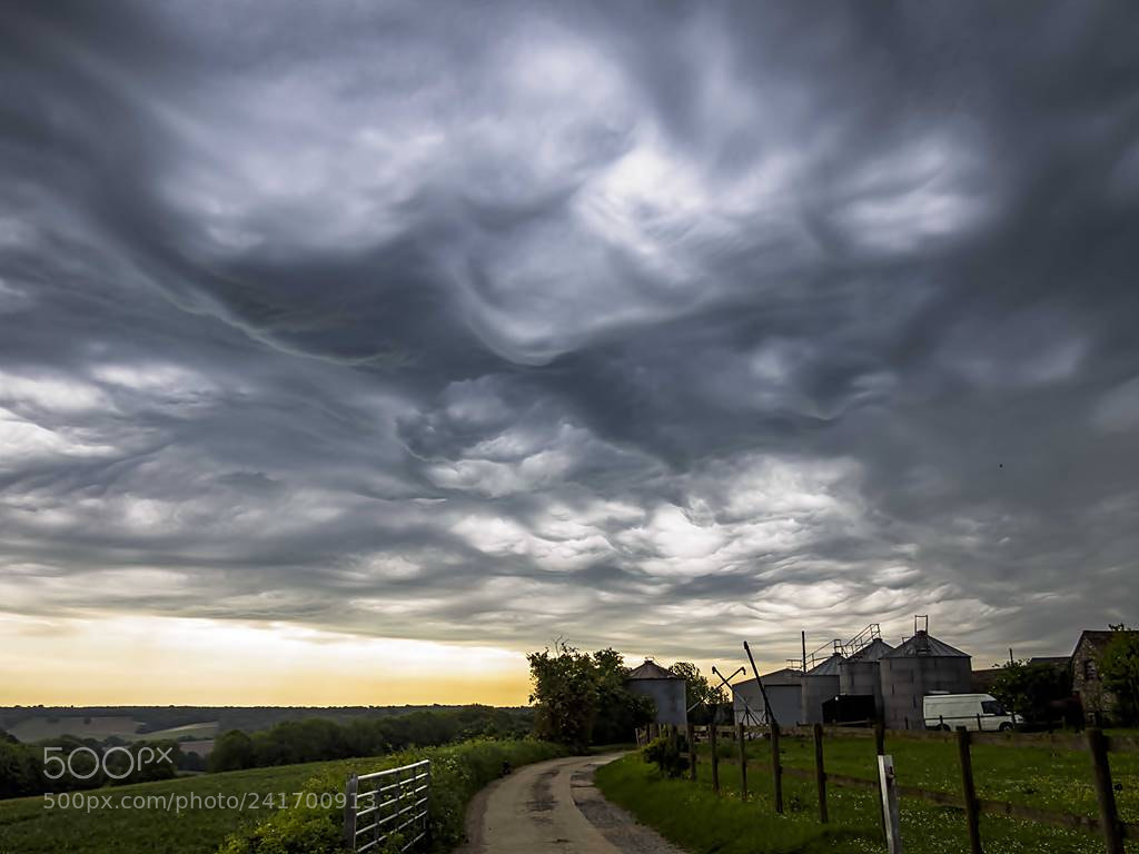 Olympus OM-D E-M1 sample photo. Storm brewing photography