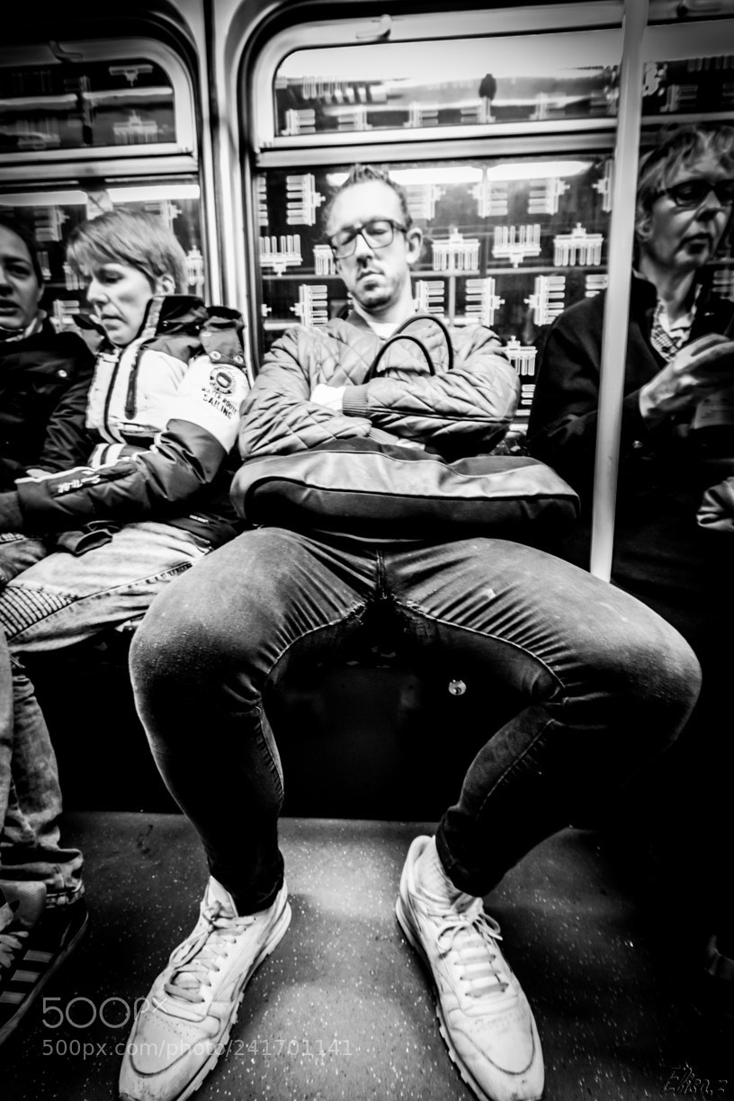 Canon EOS 500D (EOS Rebel T1i / EOS Kiss X3) sample photo. Métro, berlin 2017 photography