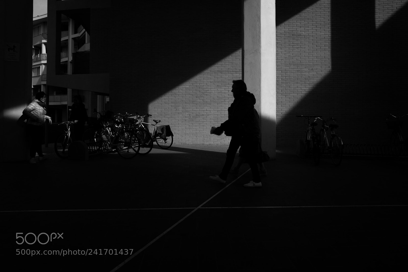 Leica M (Typ 240) sample photo. Black and light photography