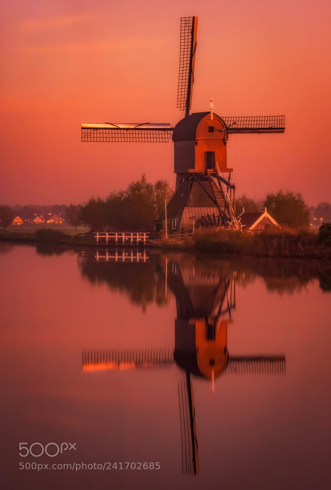 Canon EOS 500D (EOS Rebel T1i / EOS Kiss X3) sample photo. Kinderdijk photography