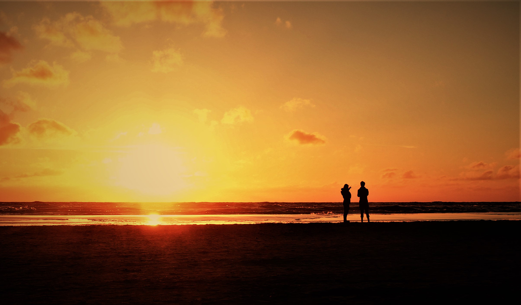 Sony DT 18-200mm F3.5-6.3 sample photo. Sunset silhouette photography