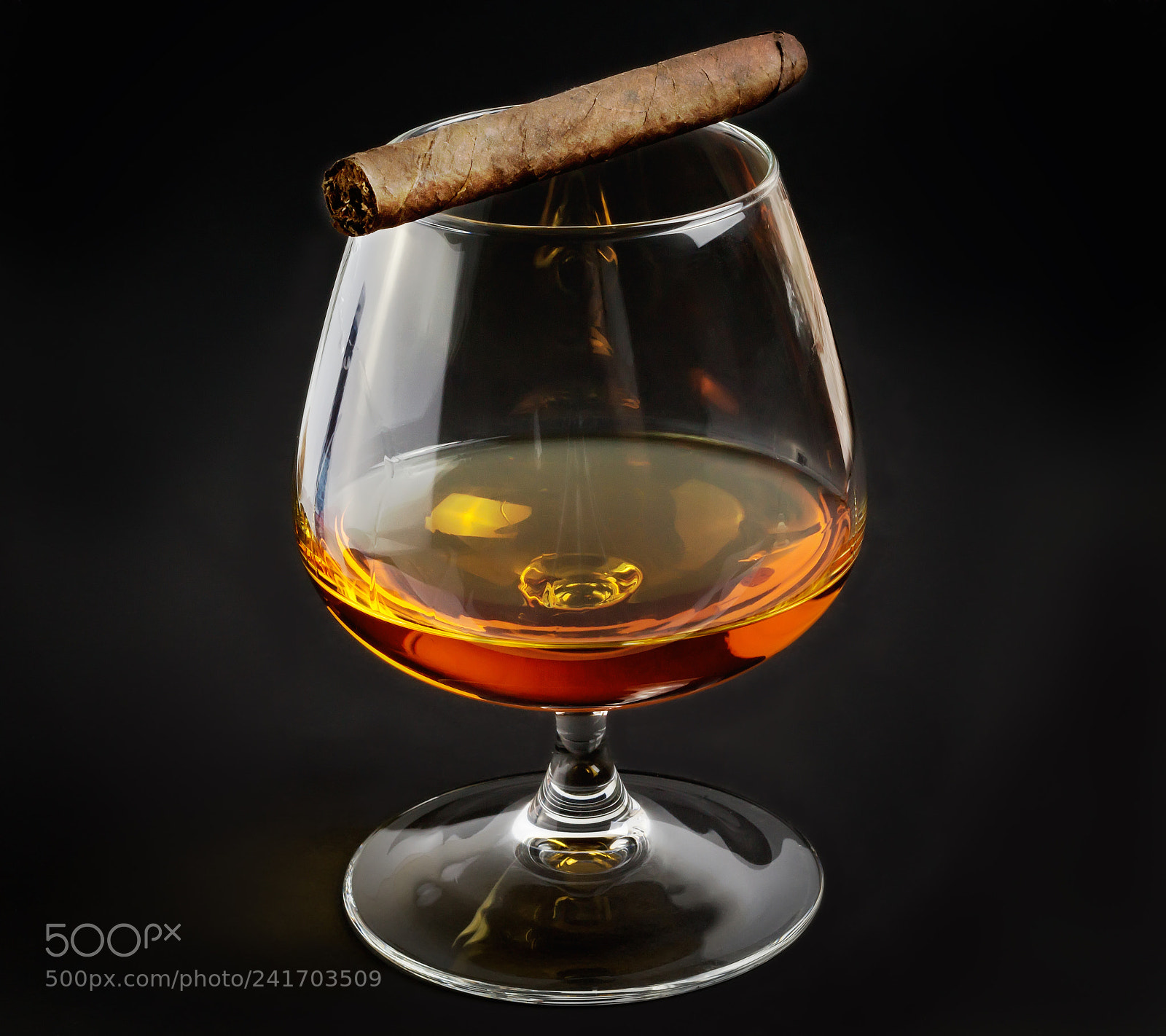 Canon EOS 1200D (EOS Rebel T5 / EOS Kiss X70 / EOS Hi) sample photo. A glass of whiskey photography