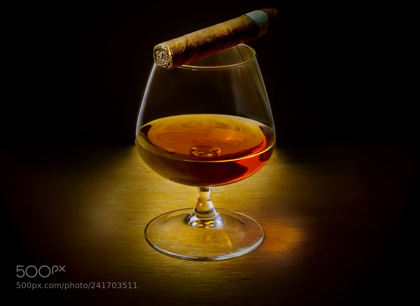 Canon EOS 1200D (EOS Rebel T5 / EOS Kiss X70 / EOS Hi) sample photo. A glass of whiskey photography