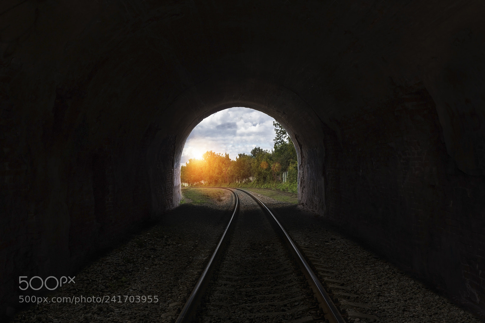 Canon EOS 1200D (EOS Rebel T5 / EOS Kiss X70 / EOS Hi) sample photo. Old railway tunnel photography