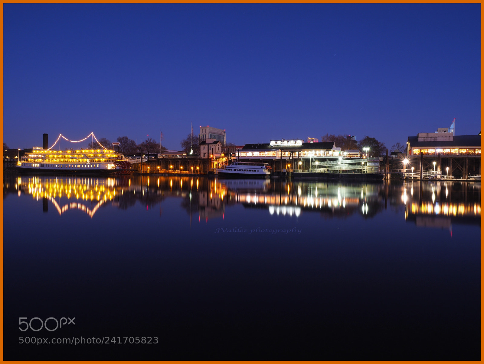 Olympus OM-D E-M1 Mark II sample photo. Sacramento river dock reflection photography
