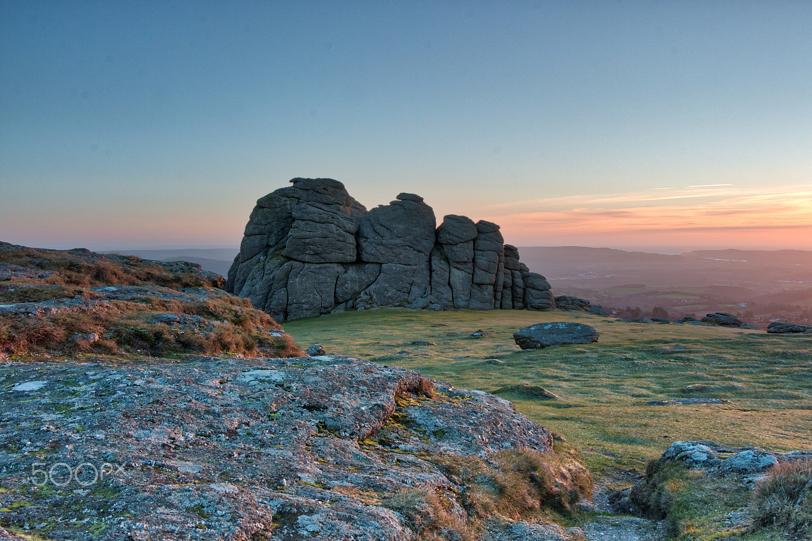 Canon EOS 70D + Canon EF-S 18-135mm F3.5-5.6 IS USM sample photo. Dawn at haytor rocks photography