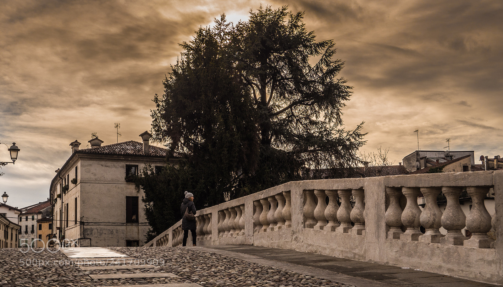 Olympus OM-D E-M10 sample photo. Look from the bridge photography
