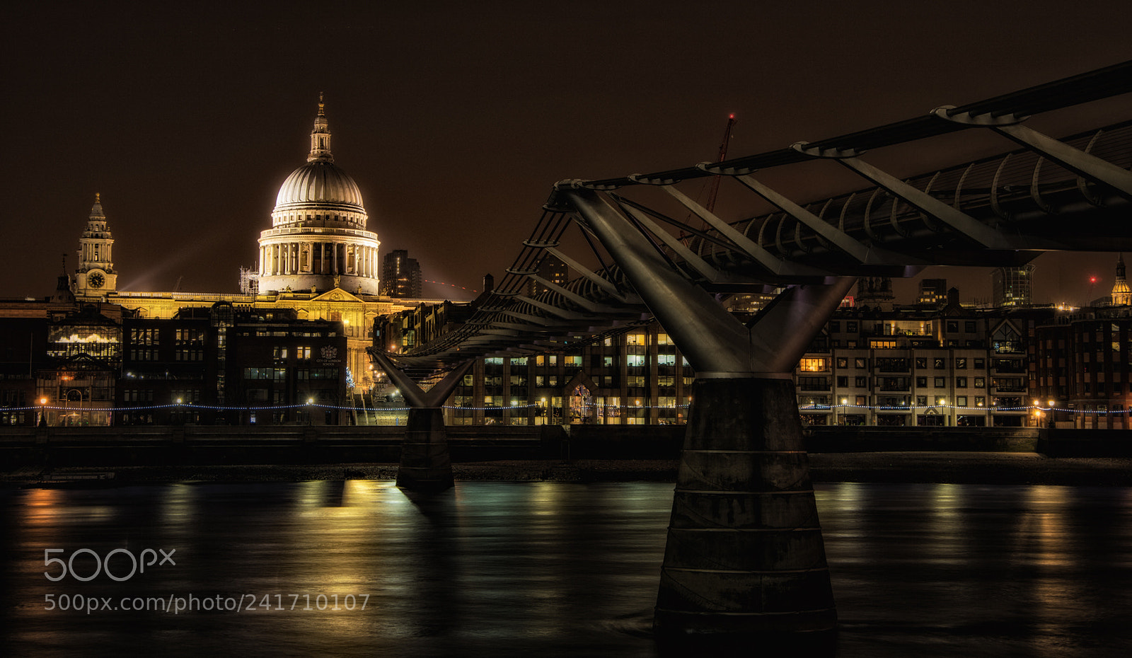 Pentax K-S2 sample photo. The millenium bridge and photography