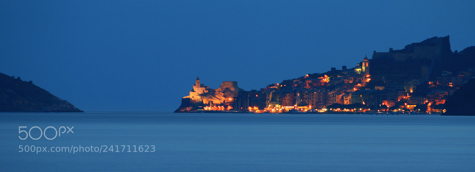 Canon EOS 400D (EOS Digital Rebel XTi / EOS Kiss Digital X) sample photo. Portovenere, 3 miles away photography