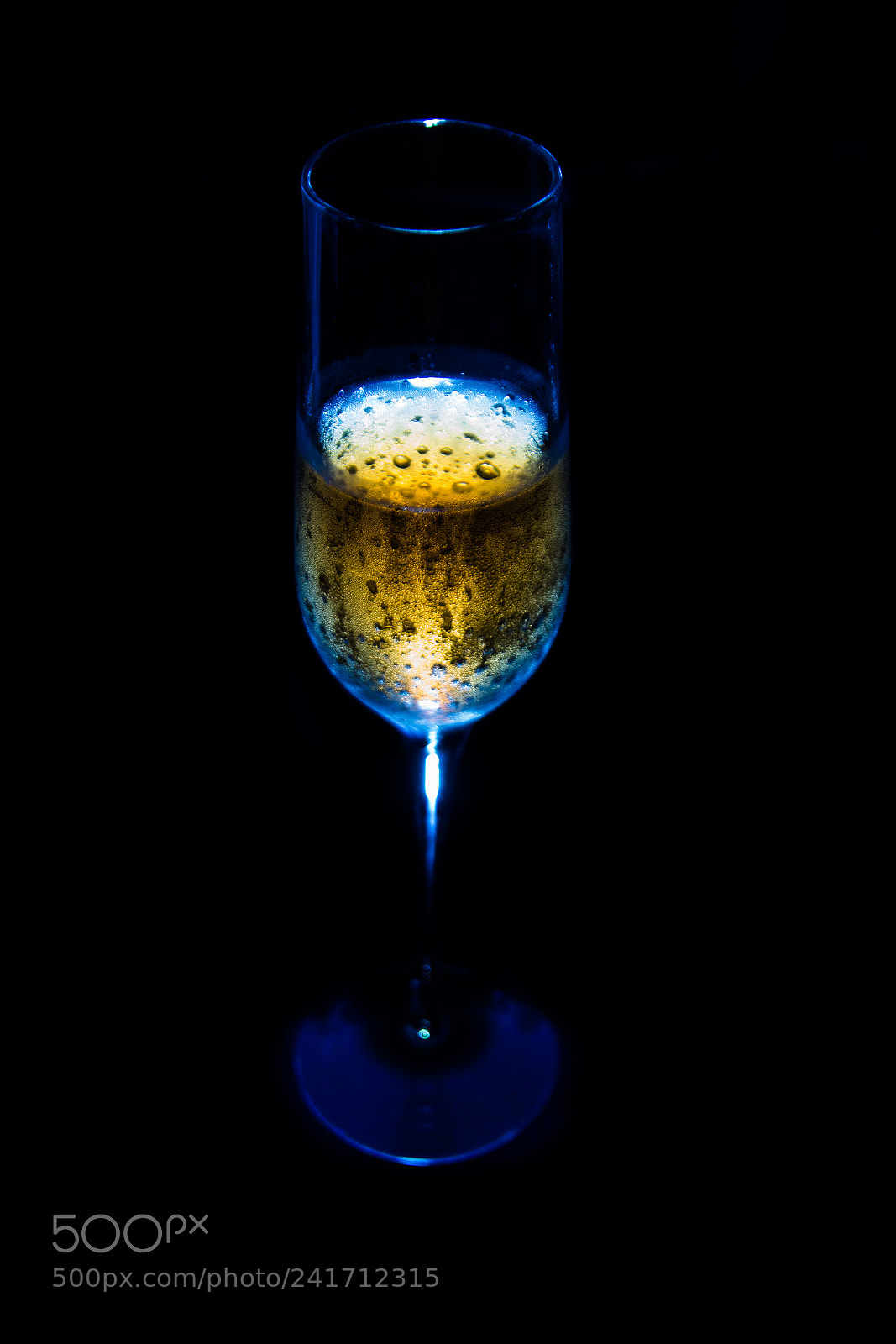 Canon EOS 100D (EOS Rebel SL1 / EOS Kiss X7) sample photo. Champagne photography
