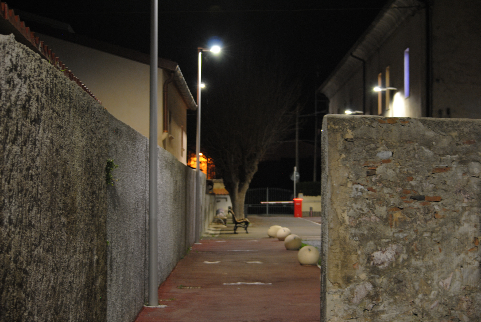 Nikon D3000 sample photo. Silenzio photography