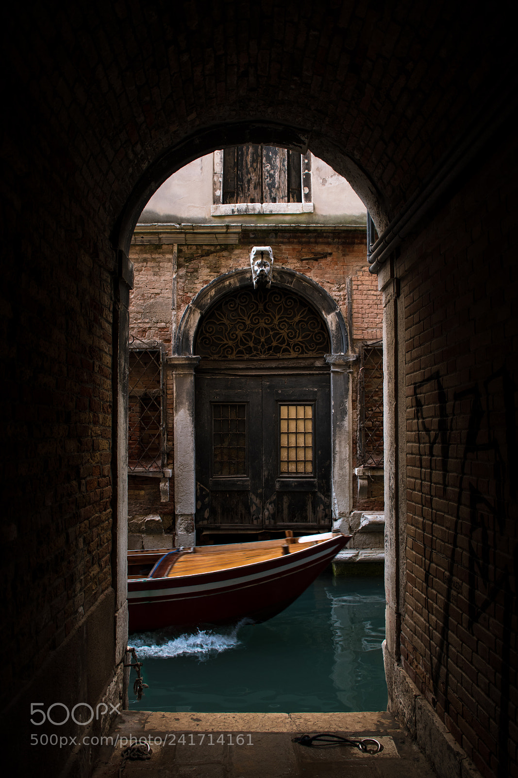 Nikon D5600 sample photo. Callejón veneciano photography