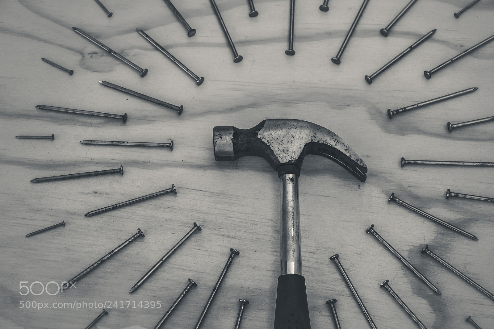 Canon EOS 1200D (EOS Rebel T5 / EOS Kiss X70 / EOS Hi) sample photo. Hammer and nails on photography
