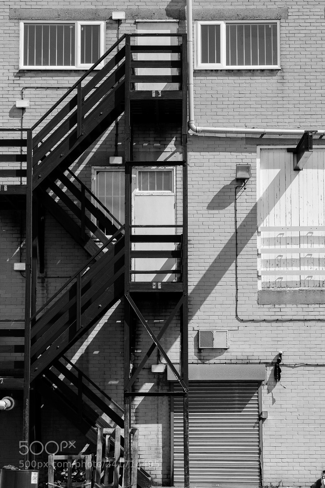 Canon EOS 1300D (EOS Rebel T6 / EOS Kiss X80) sample photo. Fire escapes photography