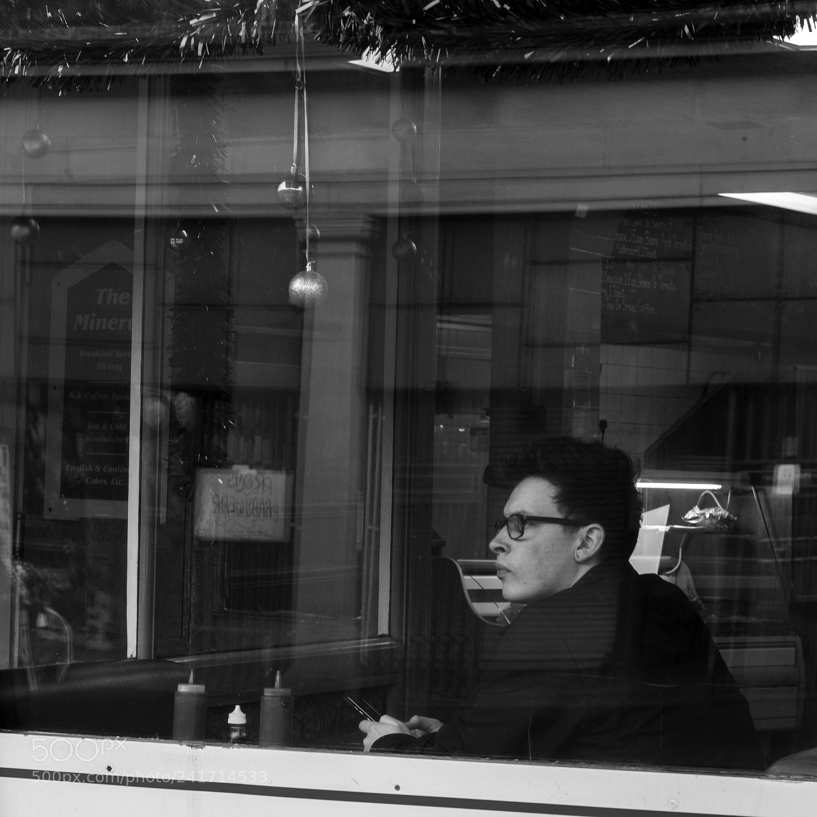 Canon EOS 1300D (EOS Rebel T6 / EOS Kiss X80) sample photo. Contemplation photography
