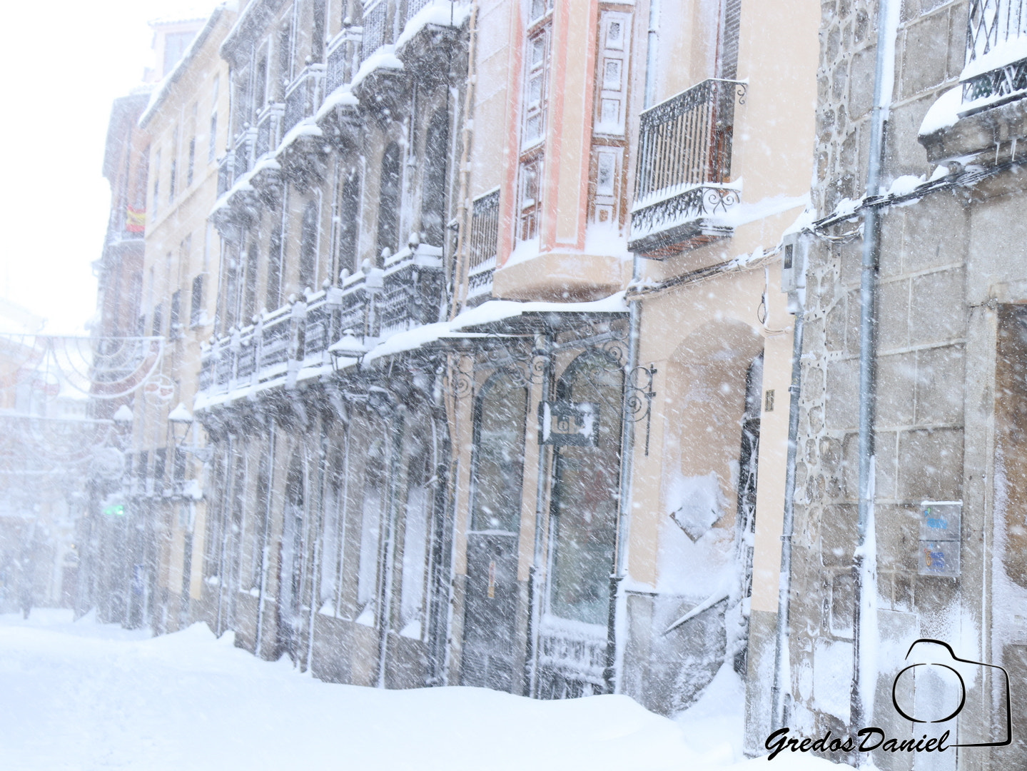 Canon EOS 80D + Canon EF 24-105mm F4L IS USM sample photo. Temopral de nieve en Ávila, enero de 2018 photography