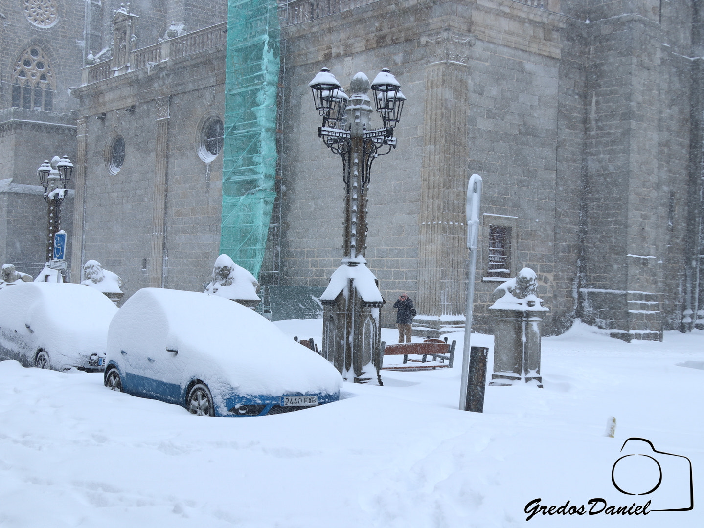 Canon EOS 80D + Canon EF 24-105mm F4L IS USM sample photo. Temopral de nieve en Ávila, enero de 2018 photography