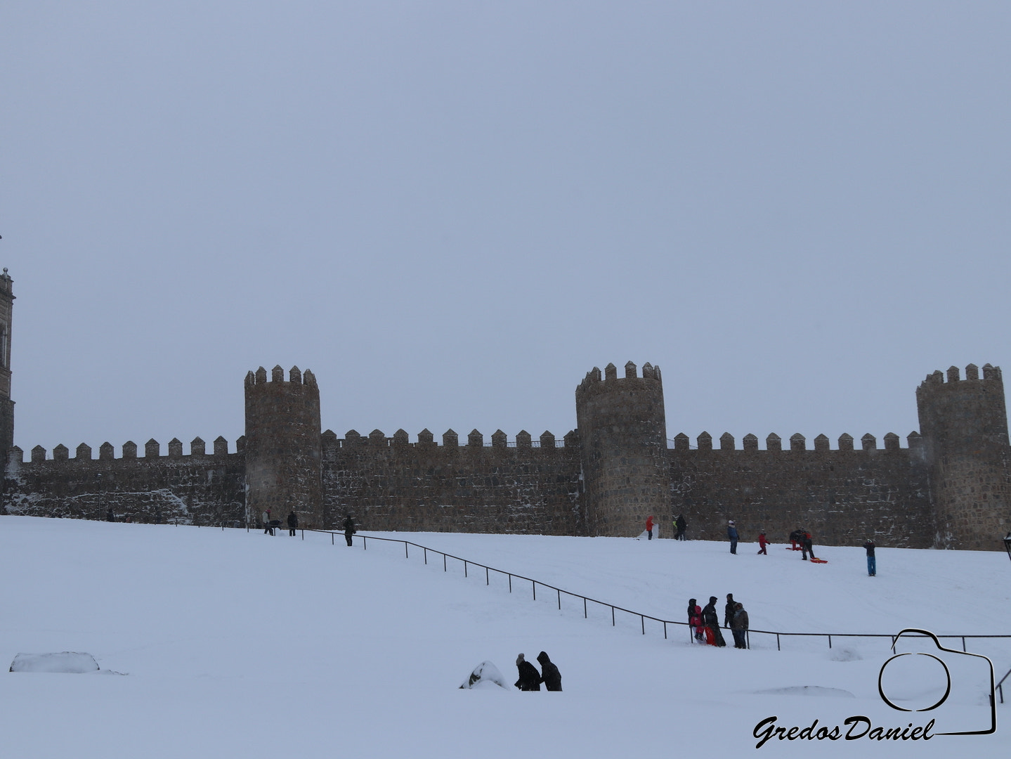 Canon EOS 80D + Canon EF 24-105mm F4L IS USM sample photo. Temopral de nieve en Ávila, enero de 2018 photography
