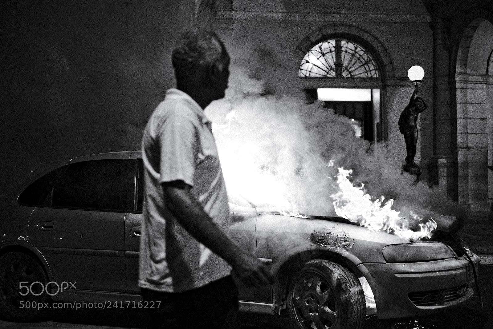 Fujifilm X-Pro2 sample photo. Car trouble 2 photography