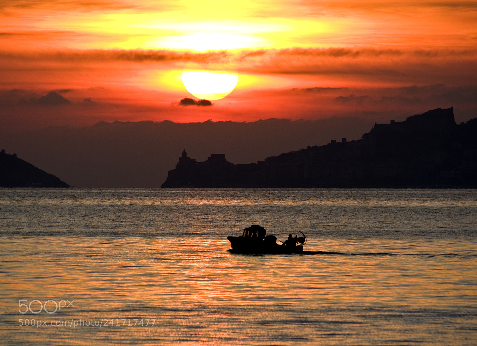 Canon EOS 40D sample photo. Sunset over portovenere photography