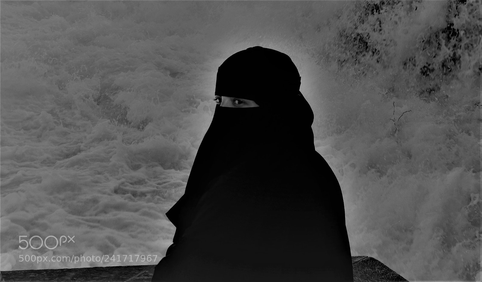 Canon EOS 750D (EOS Rebel T6i / EOS Kiss X8i) sample photo. Burqa photography