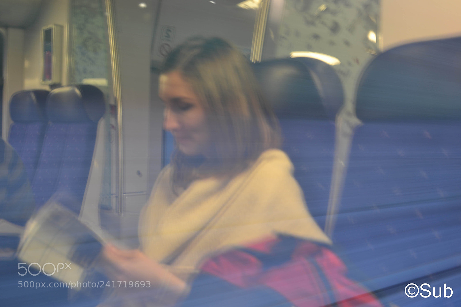 Nikon D3100 sample photo. Moving mirror photography