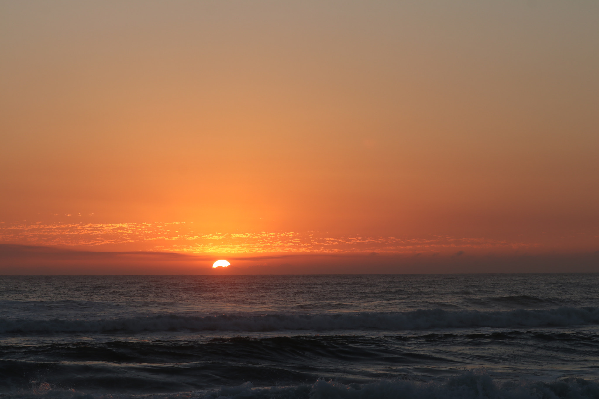 Canon EF 70-300 F4-5.6 IS II USM sample photo. New year 2018 sunrise over the indian ocean in durban, south africa photography