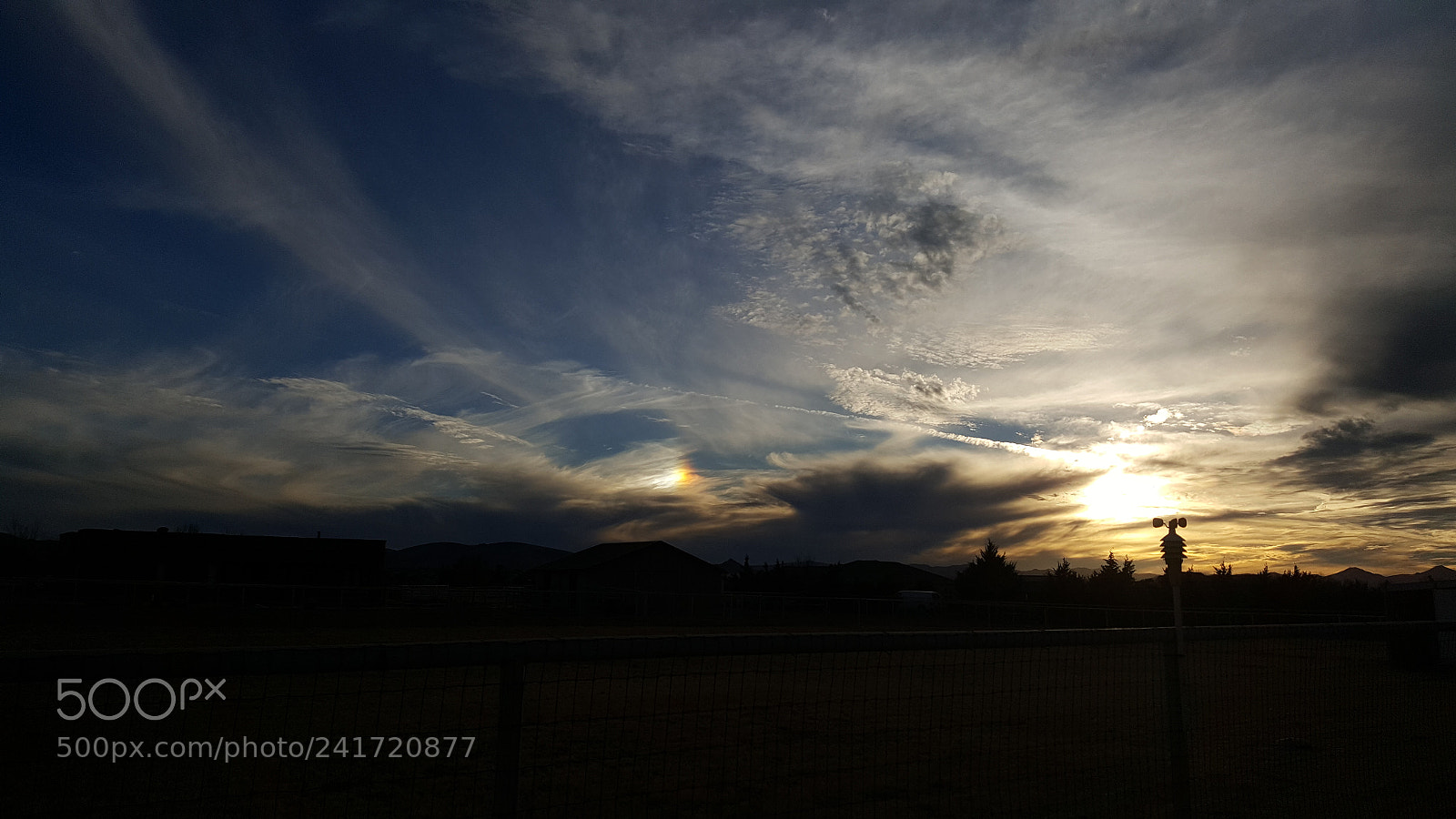 Samsung GALAXY S6 edge sample photo. Sundog skyline photography