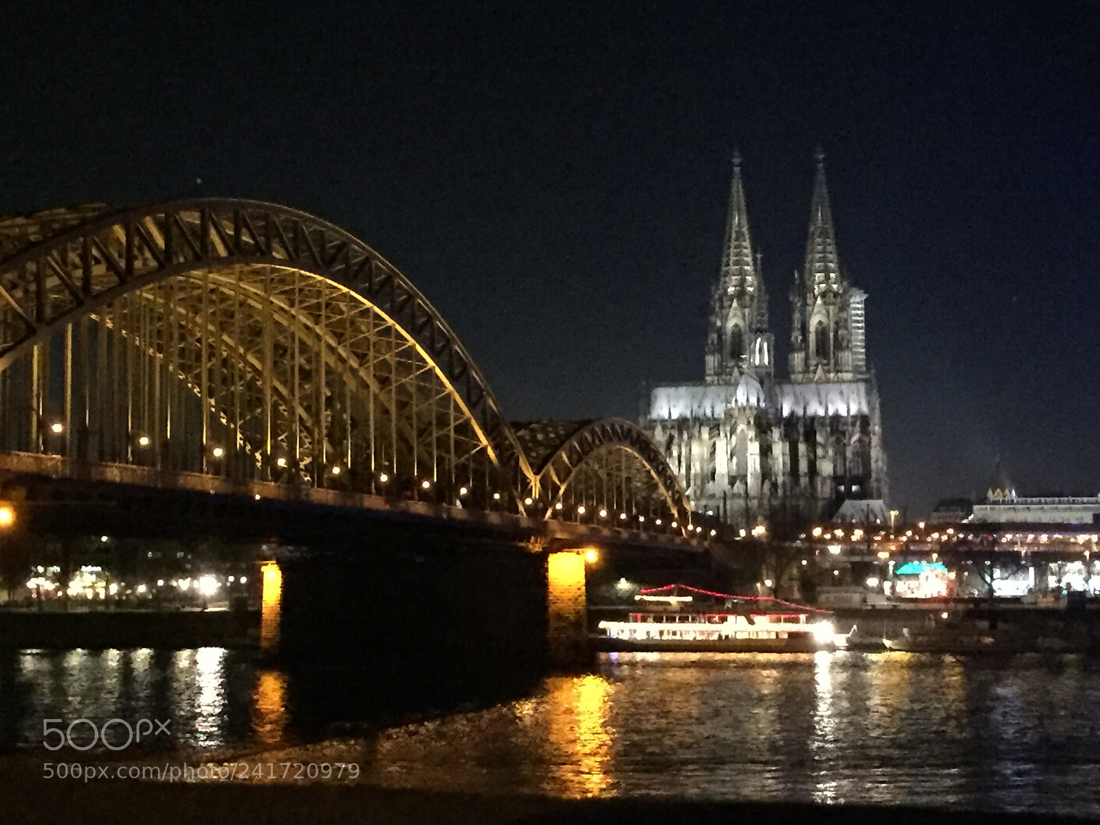 Apple iPhone 6 sample photo. Cologne photography