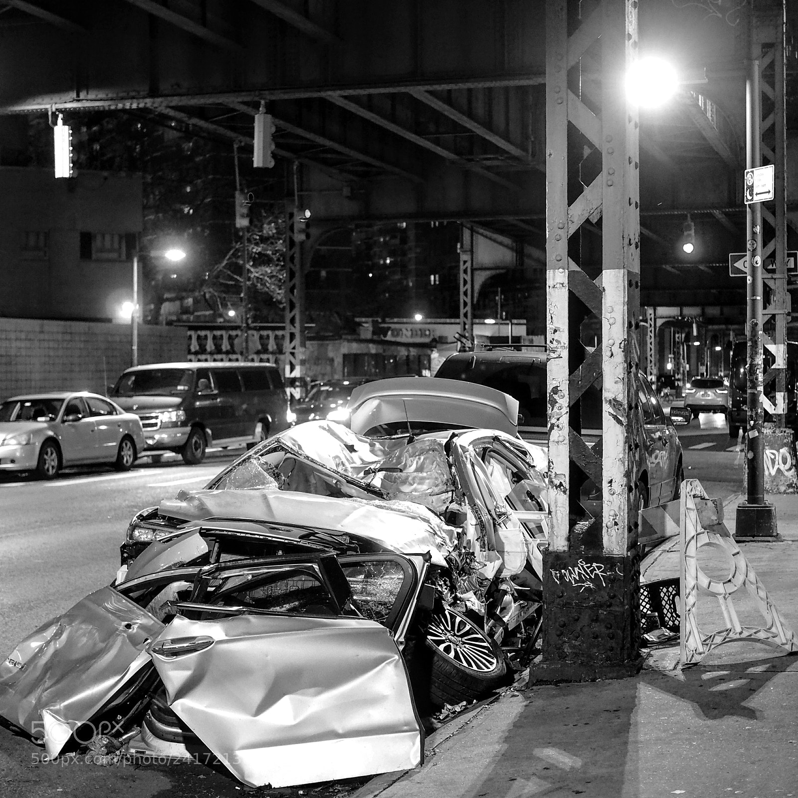 Olympus OM-D E-M10 II sample photo. L'accidentée - brooklyn photography