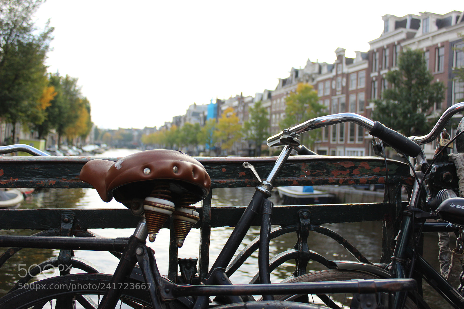 Canon EOS 1200D (EOS Rebel T5 / EOS Kiss X70 / EOS Hi) sample photo. Amsterdam symbols photography