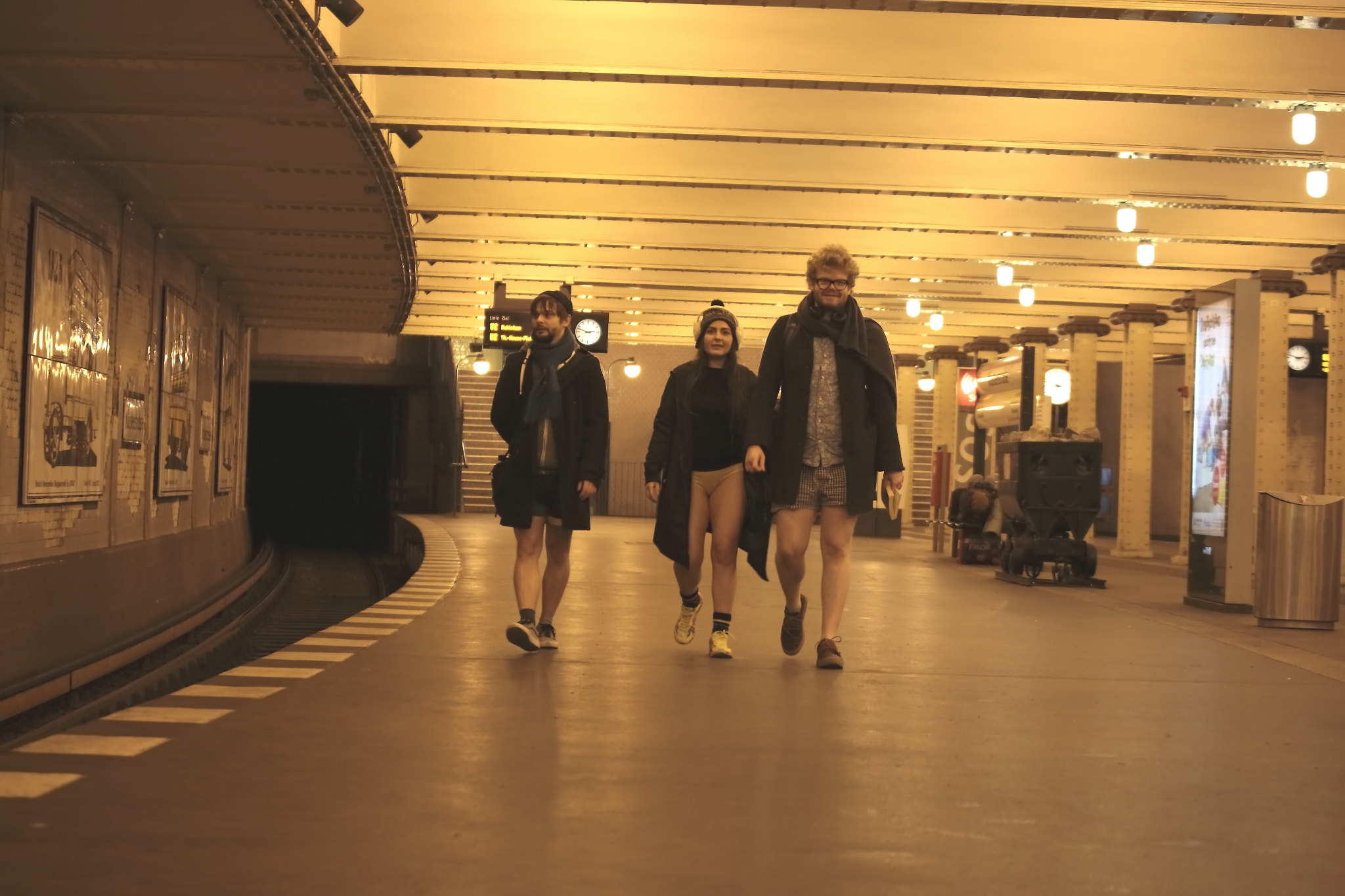 Tamron SP 35mm F1.8 Di VC USD sample photo. No pans subway ride - berlin 2018 photography