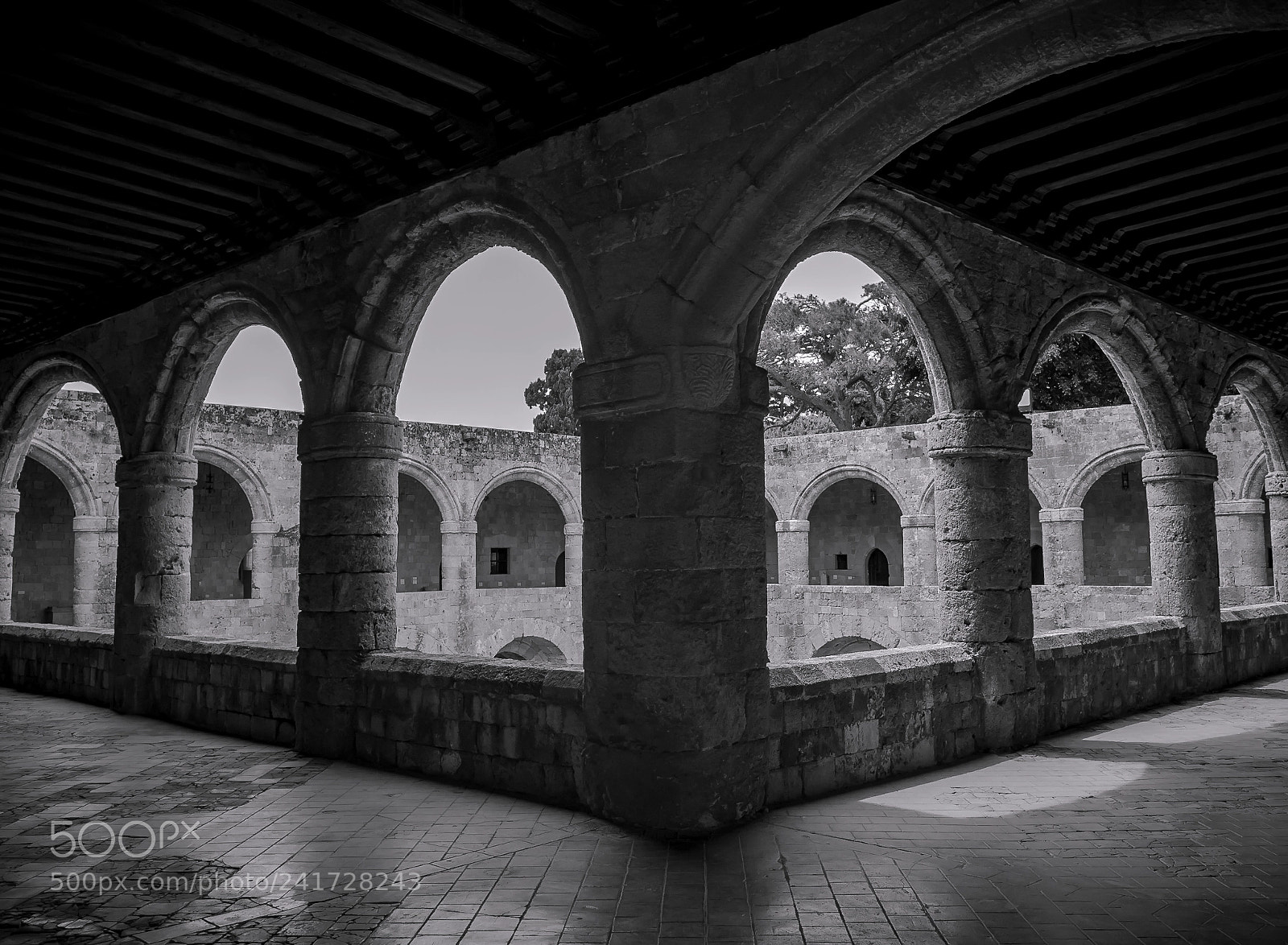Panasonic Lumix DMC-GX7 sample photo. Greek architecture photography