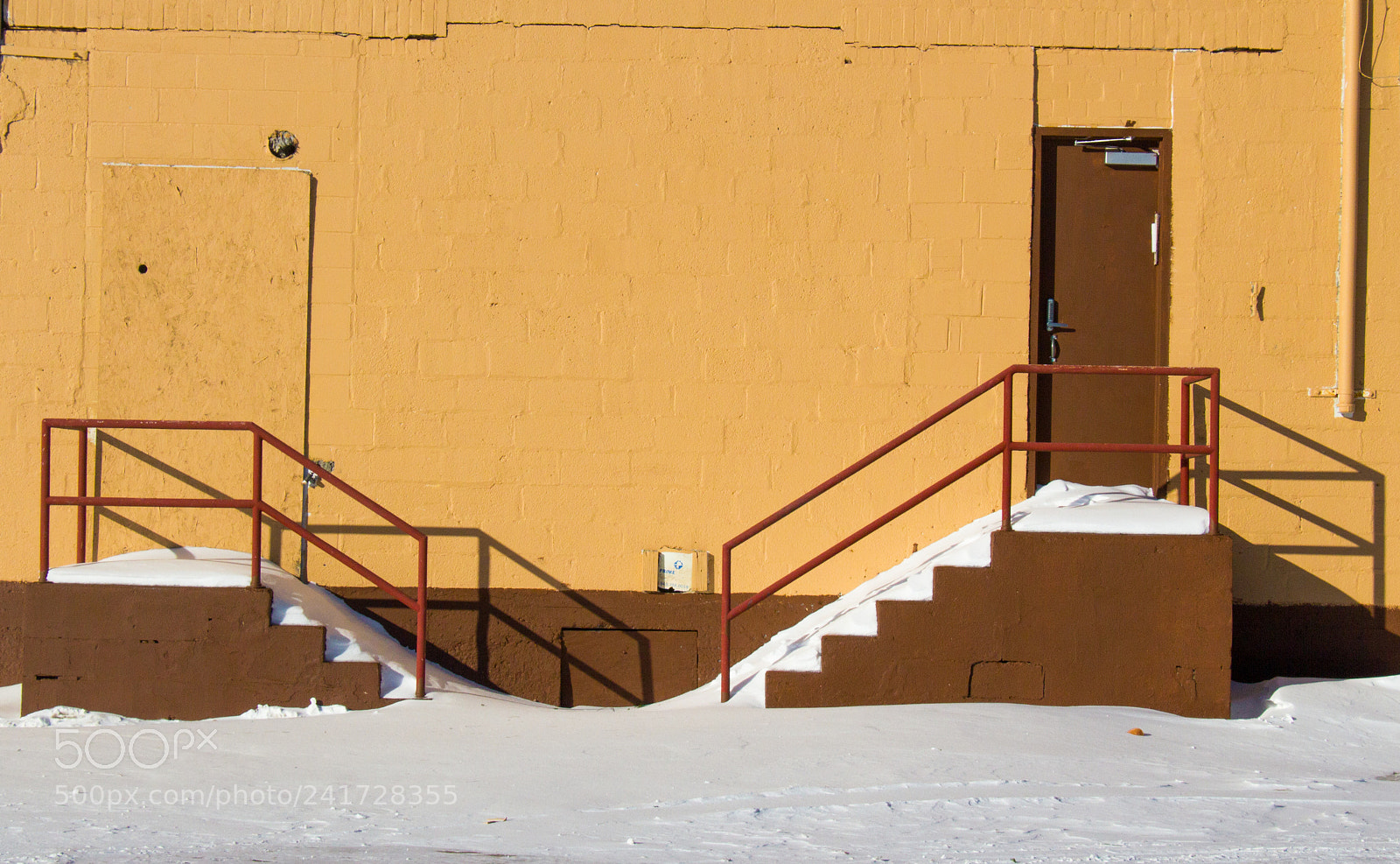 Canon EOS 550D (EOS Rebel T2i / EOS Kiss X4) sample photo. Warehouse stairs and shadows photography