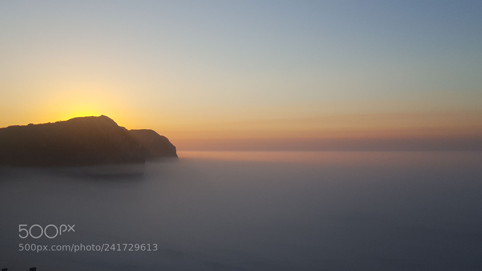 Samsung Galaxy S6 sample photo. Mist above the ocean photography