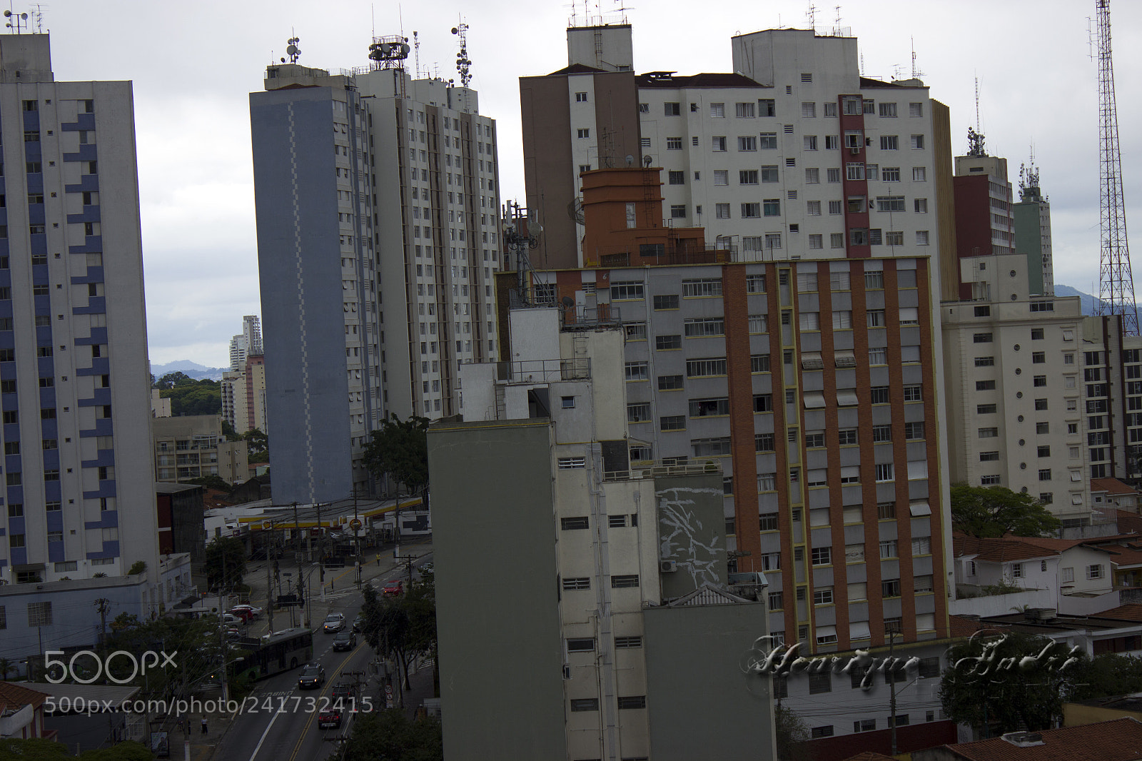 Canon EOS 600D (Rebel EOS T3i / EOS Kiss X5) sample photo. Cidade photography