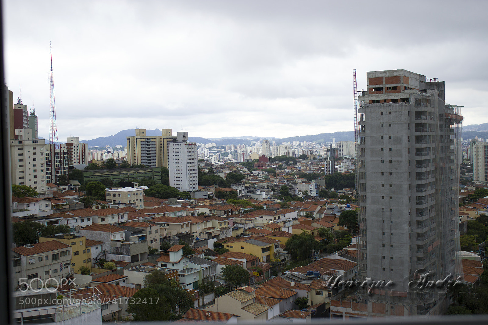 Canon EOS 600D (Rebel EOS T3i / EOS Kiss X5) sample photo. Cidade photography