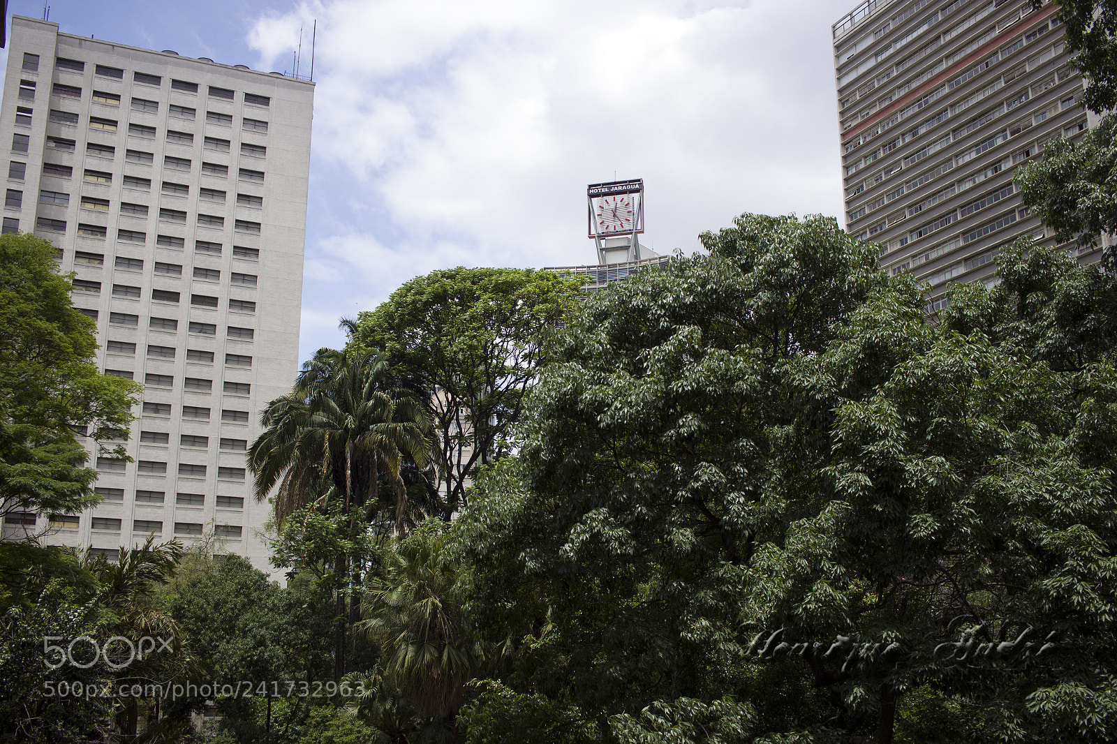 Canon EOS 600D (Rebel EOS T3i / EOS Kiss X5) sample photo. Cidade photography