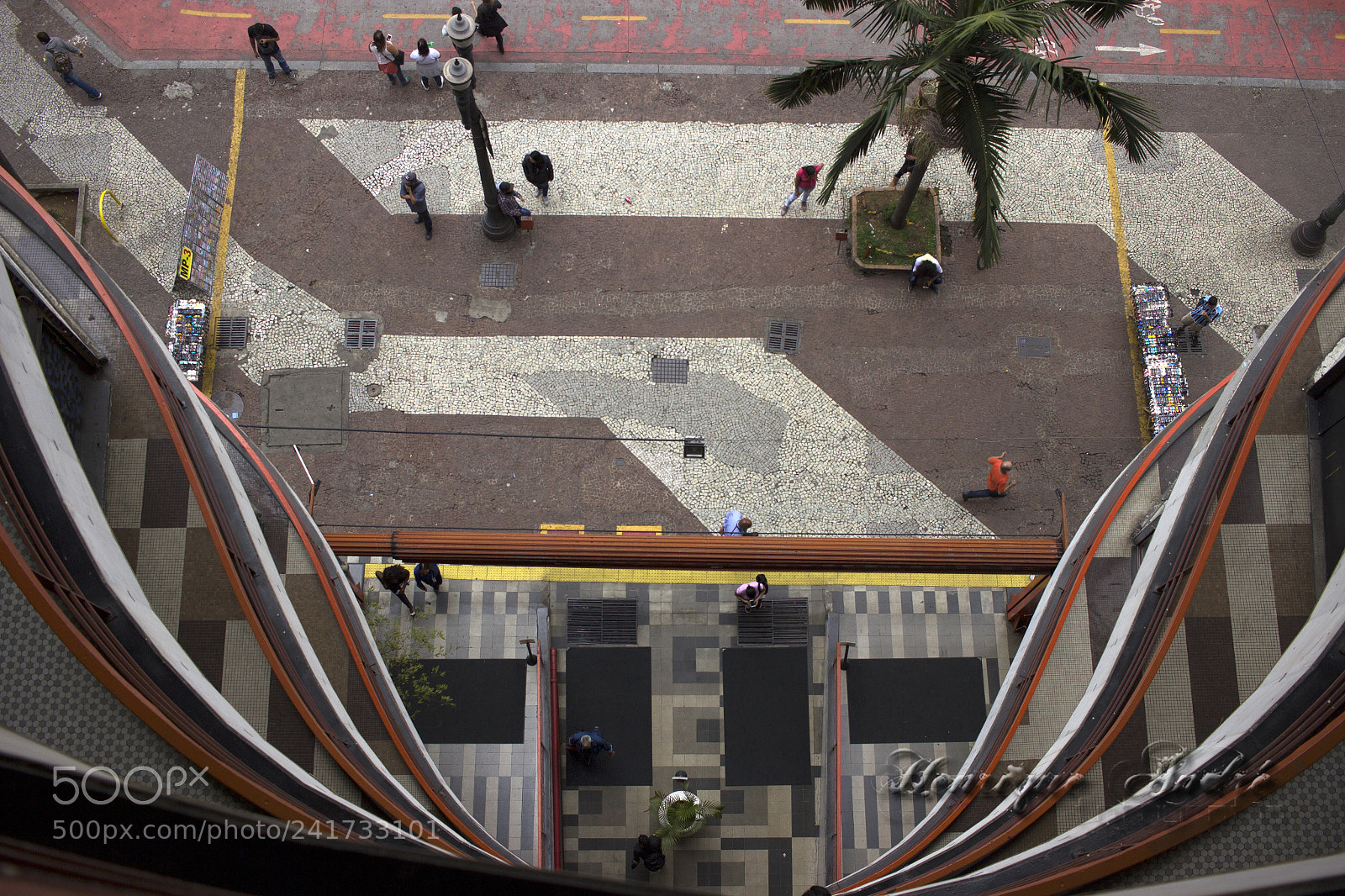 Canon EOS 600D (Rebel EOS T3i / EOS Kiss X5) sample photo. Cidade photography