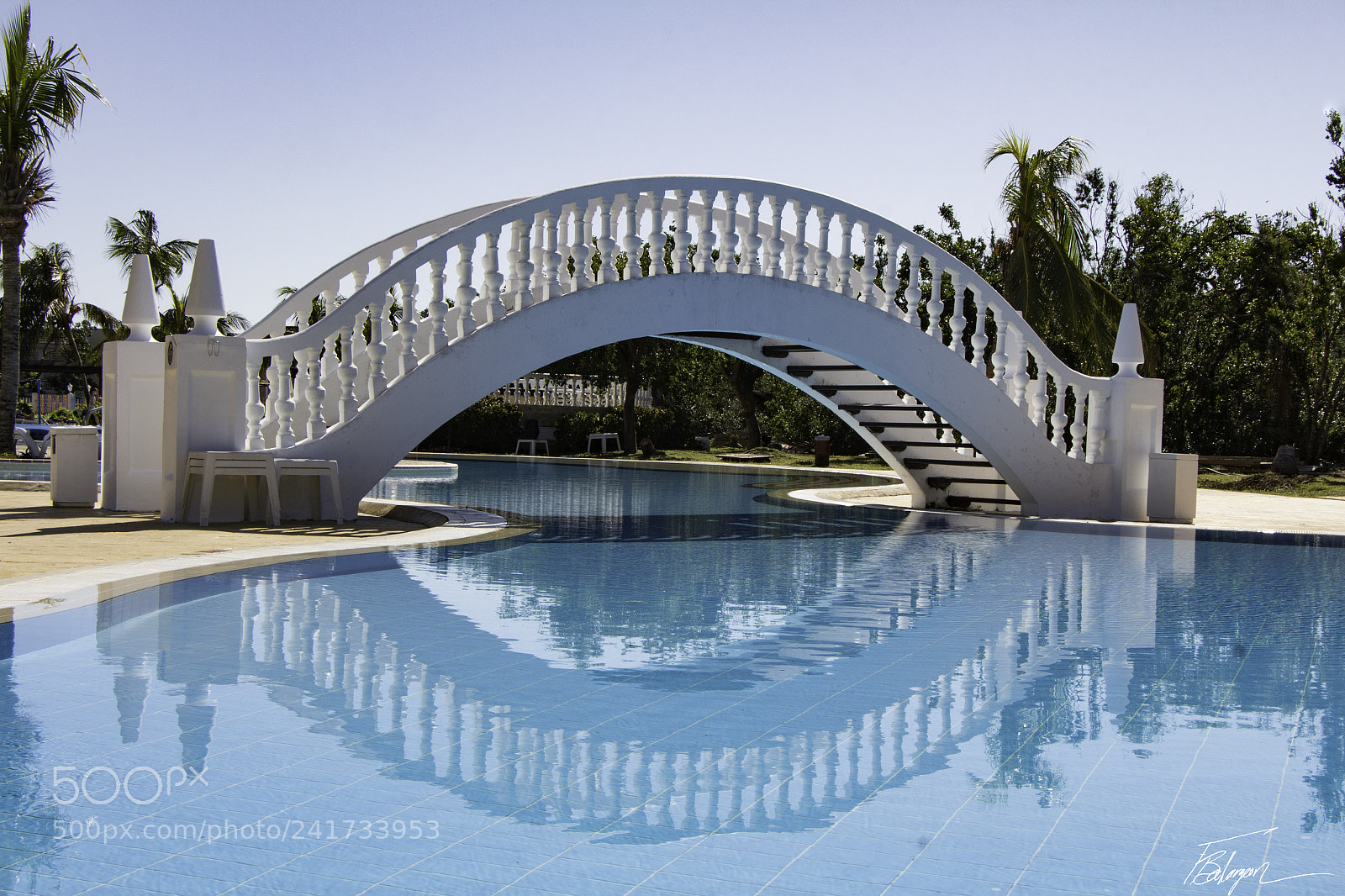 Canon EOS 650D (EOS Rebel T4i / EOS Kiss X6i) sample photo. Bridge over quiet water photography
